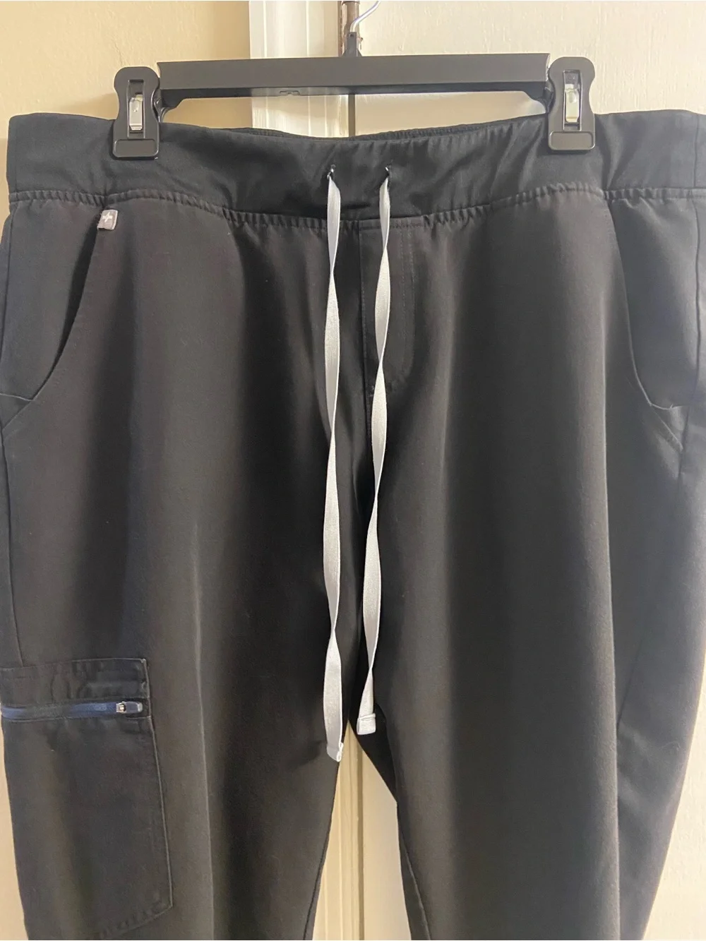 Figs Black Jogger Style Scrub Pants with grey Drawstring Cargo XLP